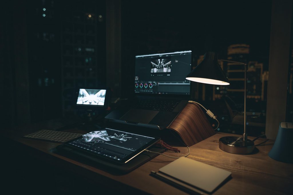 mac or pc desktop for lightroom editing 2018