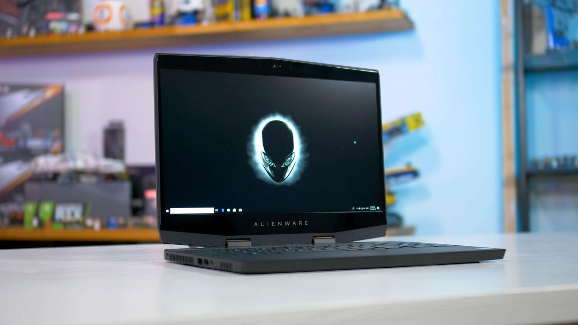 Alienware m15